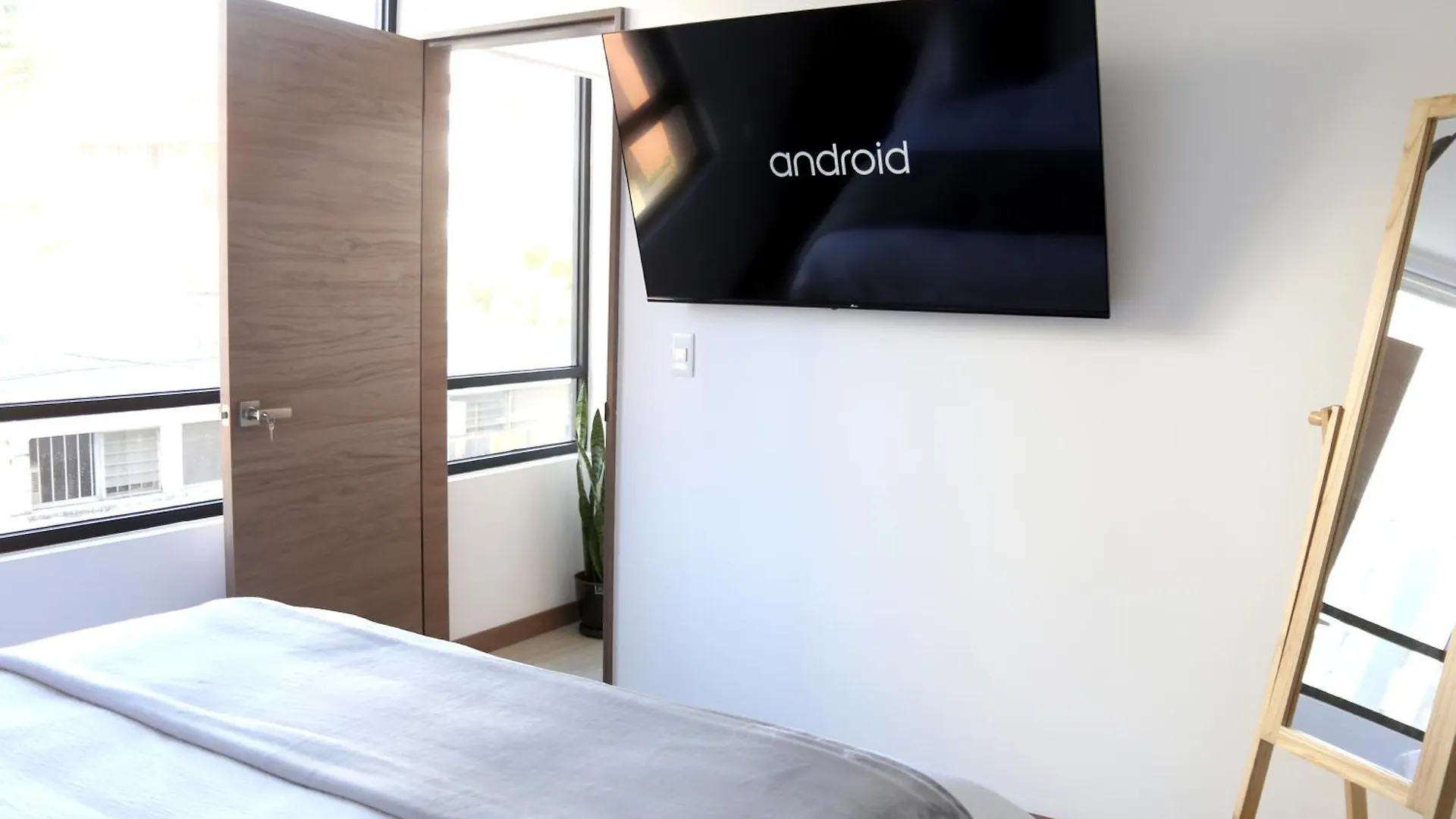 Quiet Amazing Loft Apartment Quito Ecuador