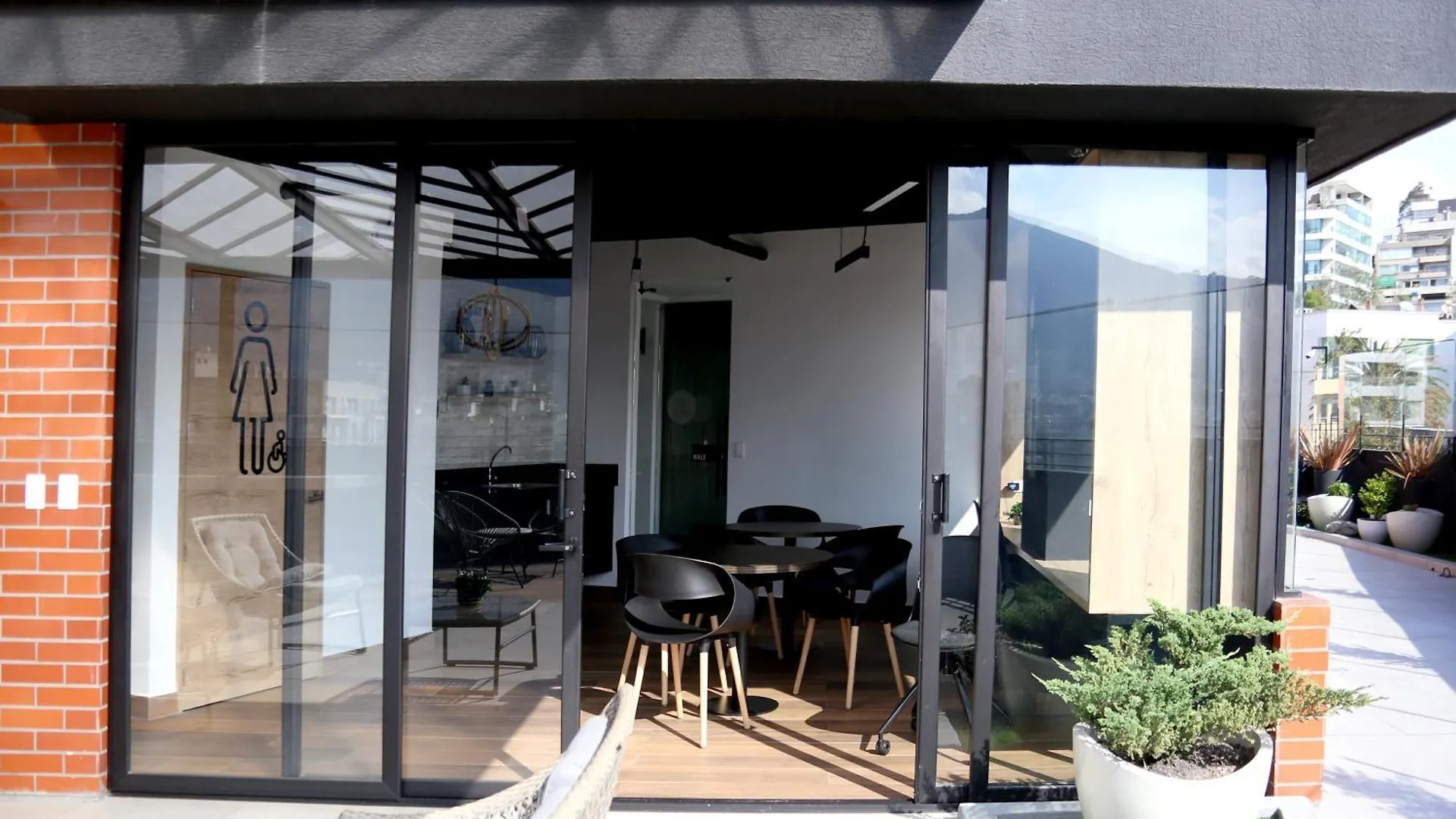 Quiet Amazing Loft Apartment Quito Ecuador